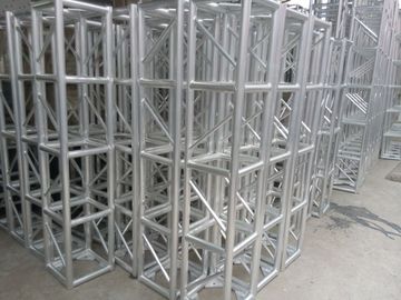 Chine Argent botte de allumage de 350 x de 350mm/botte en aluminium d'étape pour le salon commercial fournisseur