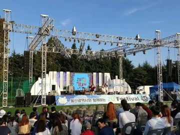 Quick Lock Roofing  Grand Support  Stage Truss for Center Festival Length 400*600mm